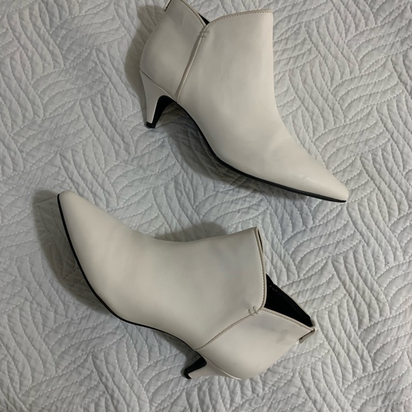 Circus Sam Edelman White Booties Kitten Heel 8 - Picture 14 of 14